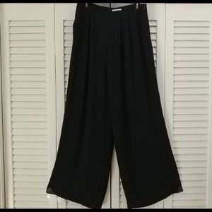 Carmen Marc Valvo Pants Size 8
